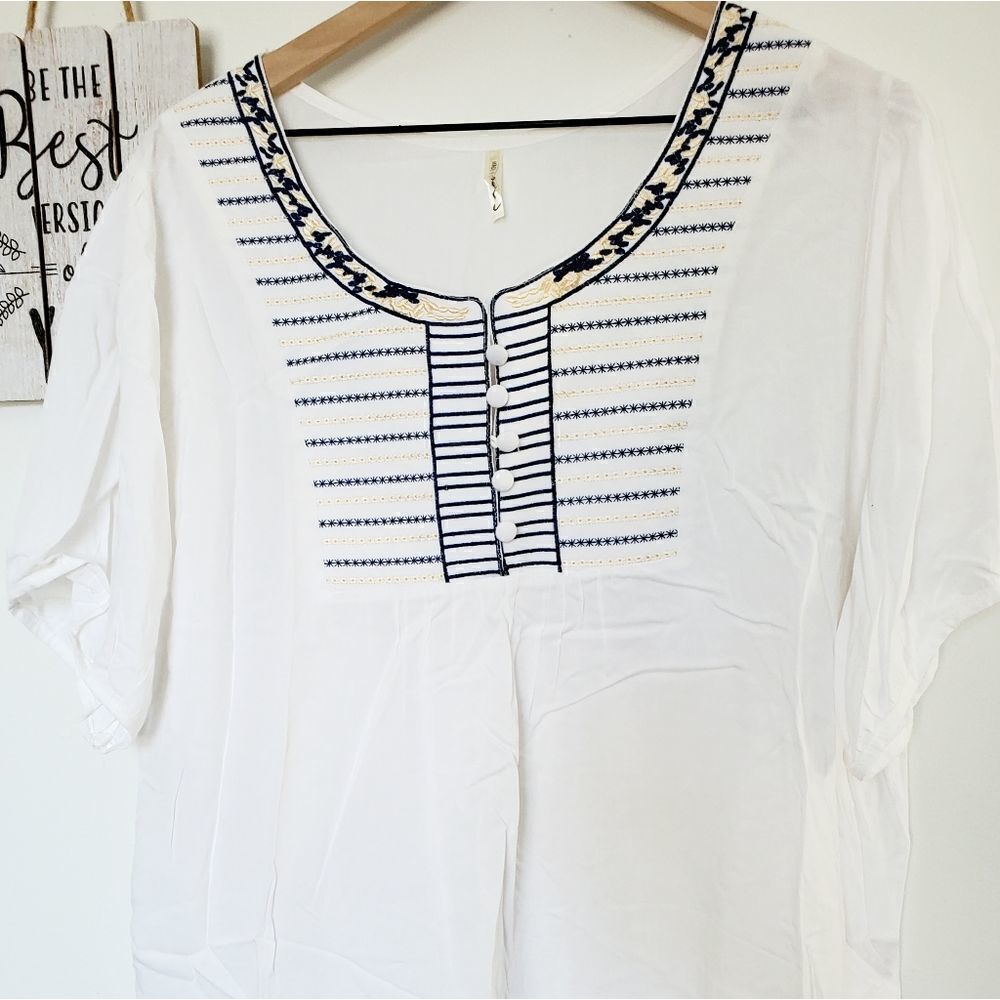Ire Fashion Women's Size XXXL Embroidered White Blouse